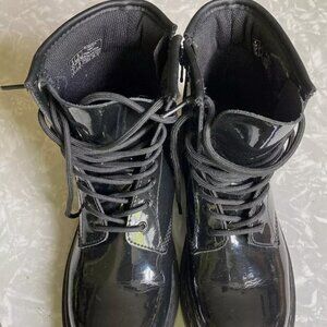 Dr. Martens Delaney Black Patent Leather Combat Boots 1460Y size 5M 6L